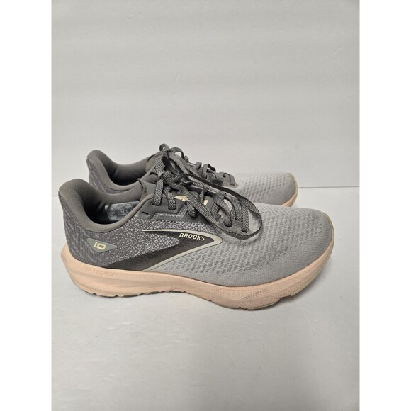 Brooks Launch 10 Size 7 Grey Crystal Grey Pale Peach Women Road Running - Picture 1 of 11